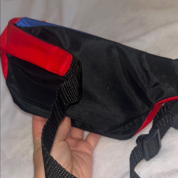 1990 Marvel Vintage Spider-Man Red and Blue Waist fanny Bag pouch - Picture 8 of 10